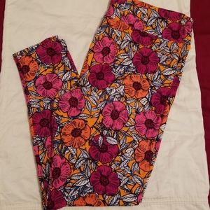 Lularoe TC2 leggings EUC